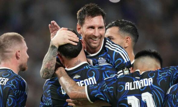 Scaloni confirmó la lista de Argentina para el Mundial 2026, con Messi rumbo a su sexta Copa del Mundo y ocho jugadores debutantes.