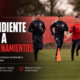 Necesito que me hagas una imagen flyer destacada horizontal para la portada de la noticia en WordPress. Debe ser limpia, atractiva y profesional, con diseño visual claro y sin sobrecargar la composición. La imagen debe tener un ancho mínimo de 1200 px, estar optimizada para web y procurar que el archivo final sea liviano, idealmente de menos de 500 KB y, como máximo, de 1 MB.