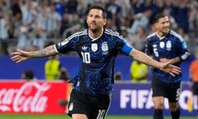 Argentina venció 3-1 a Jordania, terminó líder con puntaje ideal y Messi volvió a marcar para estirar su leyenda mundialista.