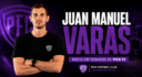 Pico FC apuesta por la experiencia de Juan Manuel Varas Pico Football Club dio el primer gran paso en la construcción de su plantel para la temporada 2026/27 de La Liga Argentina al anunciar la llegada de Juan Manuel Varas como nuevo entrenador del equipo profesional. El técnico reemplazará a Gustavo Morla y asumirá el desafío de conducir al Decano en su quinta temporada consecutiva dentro de la categoría, tras el ascenso logrado en 2022. Varas llega con una importante trayectoria reciente luego de dirigir a Regatas Corrientes, equipo con el que alcanzó las semifinales de La Liga Nacional 2024/25 y el subcampeonato de la Liga Sudamericana 2025. Su arribo representa el inicio de una nueva etapa para un club que busca mantenerse entre los protagonistas del básquet argentino. Rodrigo Sánchez seguirá siendo el capitán Junto con la presentación del nuevo entrenador, Pico FC confirmó la renovación de Rodrigo Sánchez, quien continuará vistiendo la camiseta del Decano durante la próxima temporada. El interno rosarino fue uno de los jugadores más destacados del equipo en la campaña anterior, desempeñándose como capitán y referente tanto dentro como fuera de la cancha. Su continuidad le aporta experiencia y liderazgo al nuevo proyecto deportivo encabezado por Varas. Estadísticas de Rodrigo Sánchez (2025/26) 15,2 puntos por partido. 7,1 rebotes por encuentro. 17,5 de valoración. 29,9 minutos de promedio en cancha. Capitán y referente del equipo durante la última temporada.