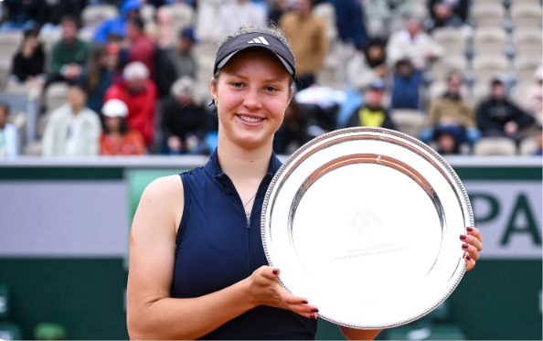 Alisa Oktiabreva, campeona de Roland Garros Junior, dejará de representar a Rusia y comenzará a competir por República Checa.