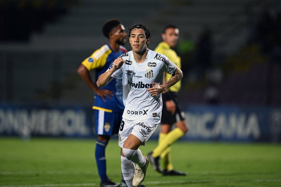Santos goleó 4-1 a Universidad Central en Venezuela y quedó muy cerca de avanzar a los octavos de final de la Copa Sudamericana.