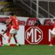 Cienciano aplastó 4-0 a Lanús, ganó 4-2 en el resultado global y avanzó a los octavos de la Copa Sudamericana.