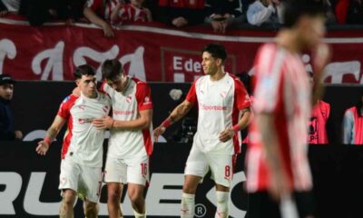 Con goles de Gabriel Ávalos y Santiago Montiel, Independiente derrotó 2-0 a Estudiantes en La Plata y arrancó con el pie derecho el Torneo Clausura 2026.