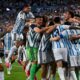 Argentina necesitó 120 minutos, otro gol de Messi y dos salvadas decisivas de Dibu Martínez para eliminar 3-2 a la heroica Cabo Verde.