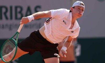Buse remontó ante Feldbausch, volvió a meterse entre los ocho mejores de un torneo ATP y ahora buscará las semifinales frente a Etcheverry.