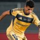 Boca derrotó 2-0 a Sarmiento con goles de Alan Velasco y Leonel Flores, quien celebró su estreno goleador en el equipo.