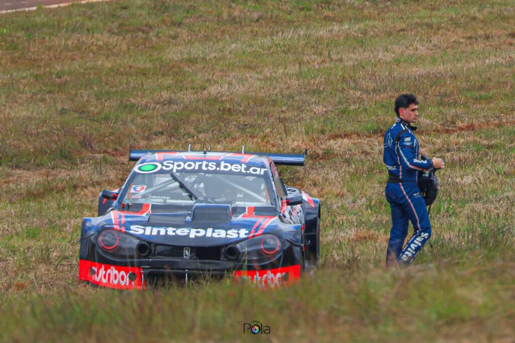 Jeremías Olmedo completó un destacado fin de semana en Posadas con una gran clasificación, buena serie y una remontada en la final del TC