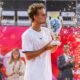 Luca Van Assche completó una semana inolvidable en Estoril con su primer título ATP y el mejor ranking de su carrera.
