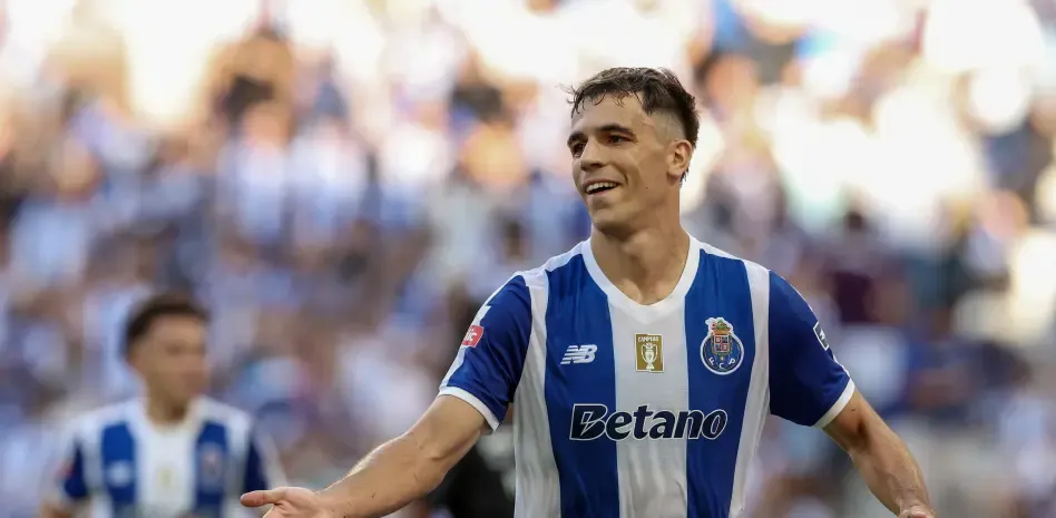 Porto quedó como primer líder de la Liga Portugal 2026/27. La Jornada 1 dejó 23 goles, cinco empates y a Gonçalo Paciência como máximo goleador.