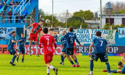 Excursionistas terminó la fecha 28 como líder, mientras Villa San Carlos salió del descenso y UAI Urquiza cayó a la zona roja.