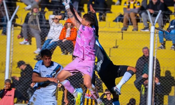 Juventud Antoniana empató 0-0 con Olimpo en Bahía Blanca, sumó en el debut del nonagonal y extendió su gran racha en el Federal A.