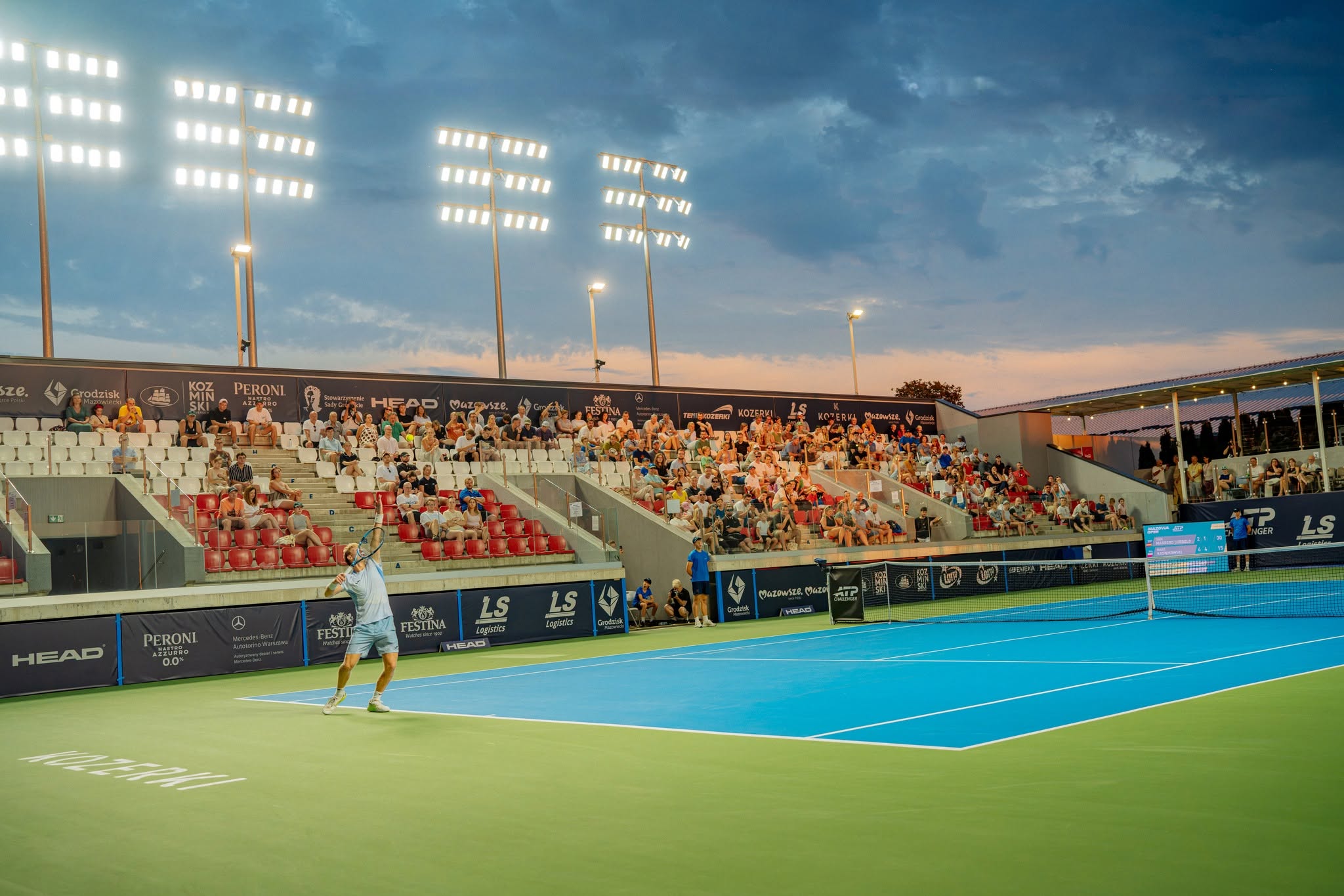 Resultados, sorpresas, clasificados a cuartos de final y videos del Mundo Challenger masculino del 6 de agosto.