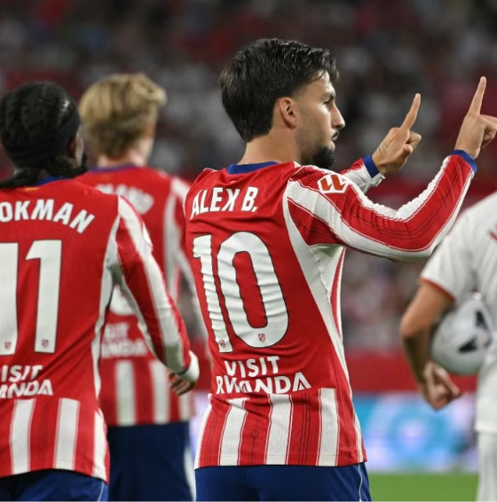 Atlético venció al Sevilla, Levante aplastó al Betis y Real Sociedad derrotó al Espanyol en una jornada 3 que movió la cima de LaLiga.
