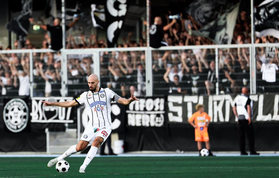 Sturm Graz venció 2-0 a Hartberg y Grazer AK derrotó 2-1 a Austria Lustenau. Resultados, goles, formaciones y tabla de Austria.