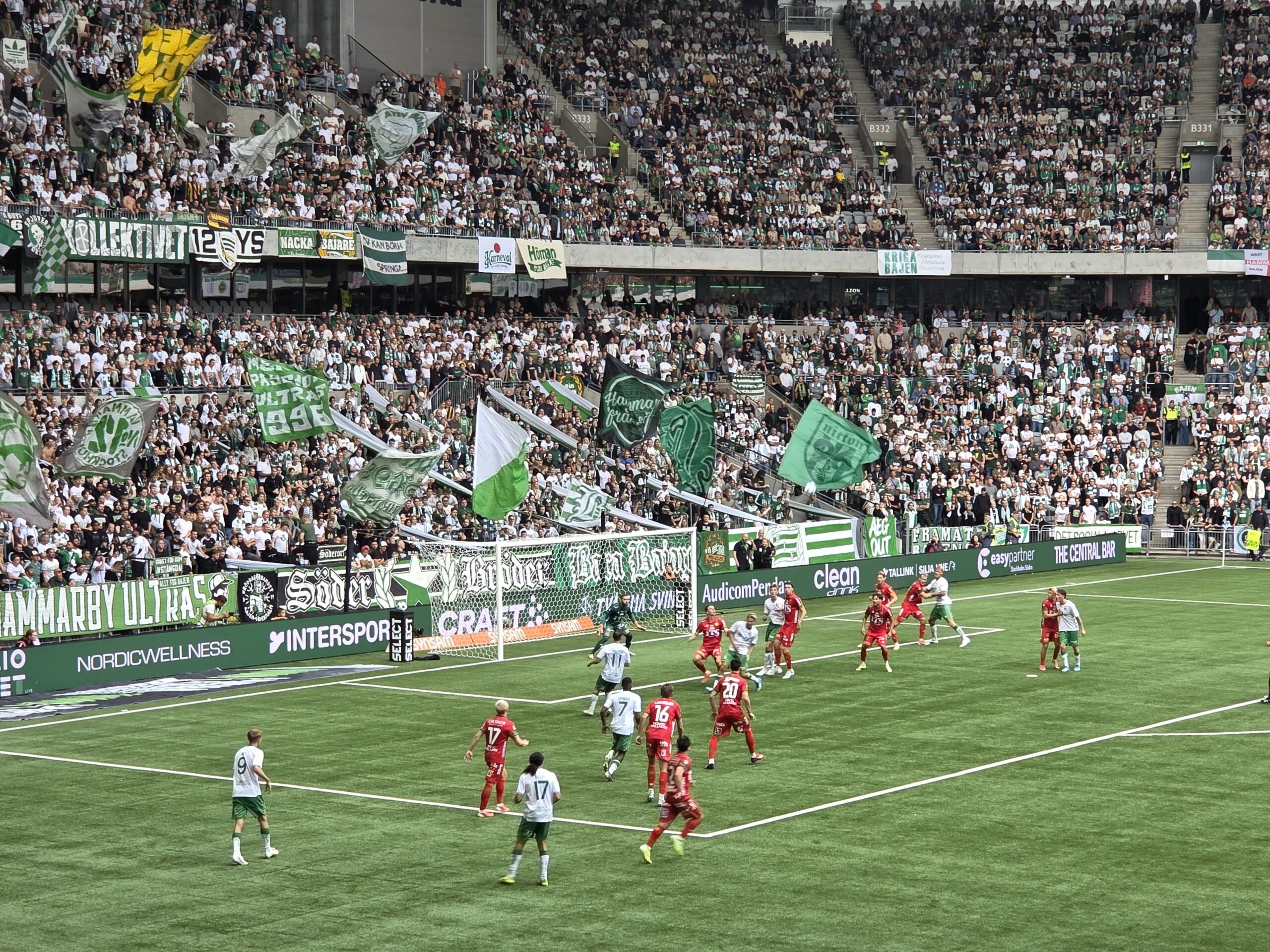 Hammarby fue el gran ganador de la jornada de la Allsvenskan, que también tuvo el empate entre Göteborg y Elfsborg y el triunfo de Brommapojkarna.