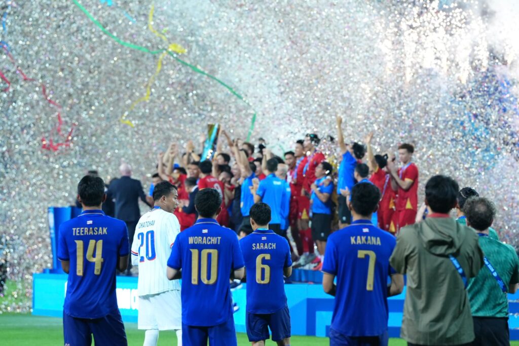 Vietnam volvió a superar a Tailandia y levantó su cuarto título del ASEAN Championship.