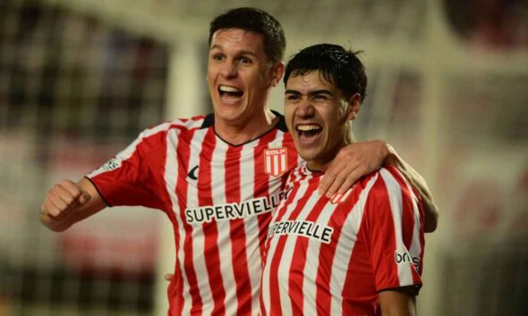 Estudiantes goleó 4-0 a Gimnasia, volvió a quedarse con el clásico platense y prolongó una extensa racha sin perder como local ante el Lobo.