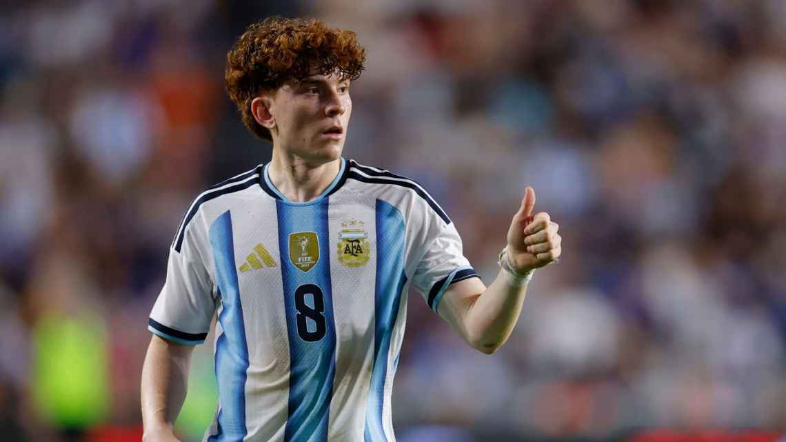 Todos los fichajes, préstamos y transferencias confirmados en el fútbol mundial durante el 2 de agosto de 2026.