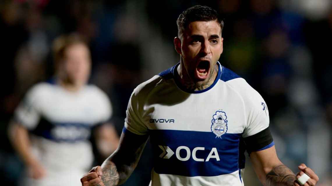 Gimnasia derrotó 2-0 a Barracas Central, encadenó su tercer triunfo y llegará entonado al Clásico de La Plata.