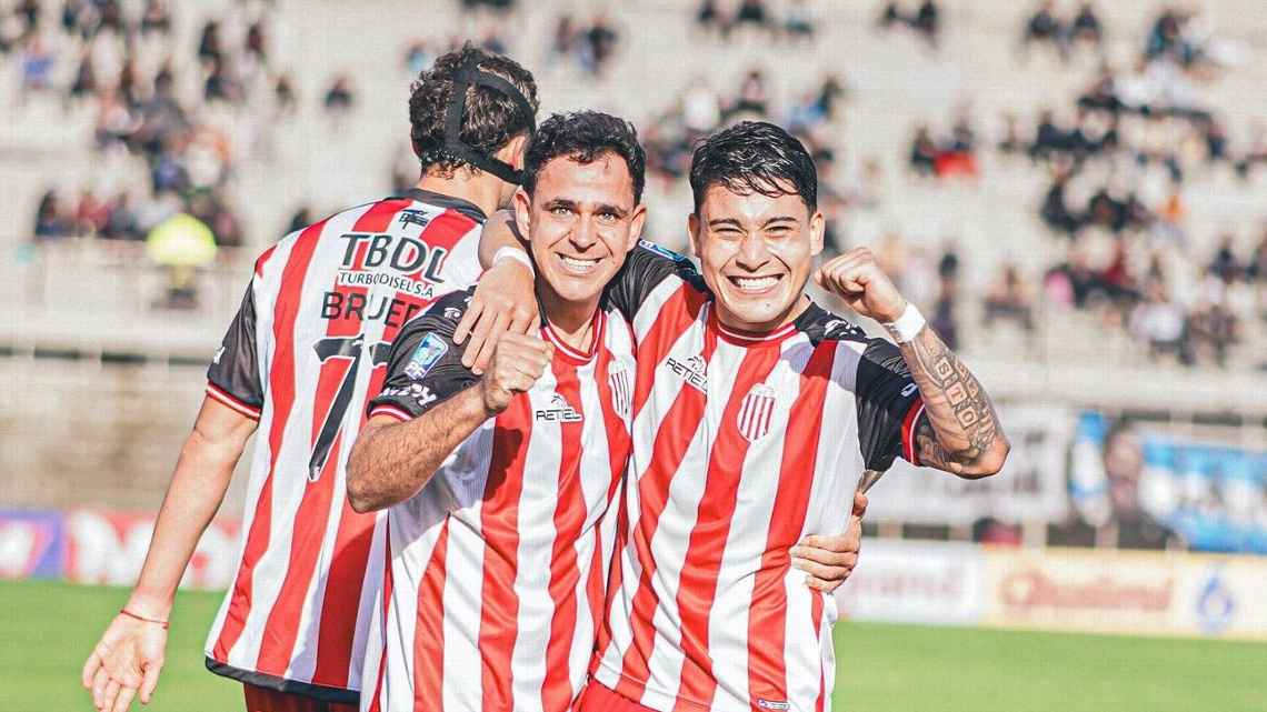 Barracas Central es líder con puntaje ideal
