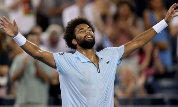 Arthur Fils derrotó a Frances Tiafoe en tres sets y conquistó el primer ATP Masters 1000 de su carrera en Cincinnati.
