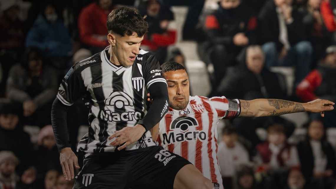 La Gloria superó 1-0 al Lobo mendocino, encadenó su tercera victoria y quedó como escolta del Clausura con nueve puntos.