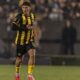 Peñarol y Wanderers dominaron sus series y se enfrentarán en la final del Torneo Intermedio de Uruguay 2026.