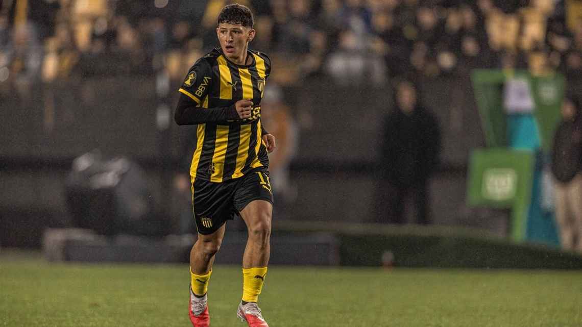 Peñarol y Wanderers dominaron sus series y se enfrentarán en la final del Torneo Intermedio de Uruguay 2026.