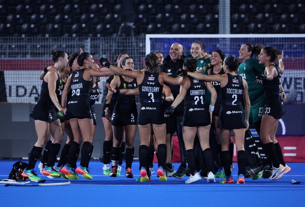 Con Valentina Raposo desde el inicio, Las Leonas eliminaron a Australia y buscarán el título mundial frente a Países Bajos.