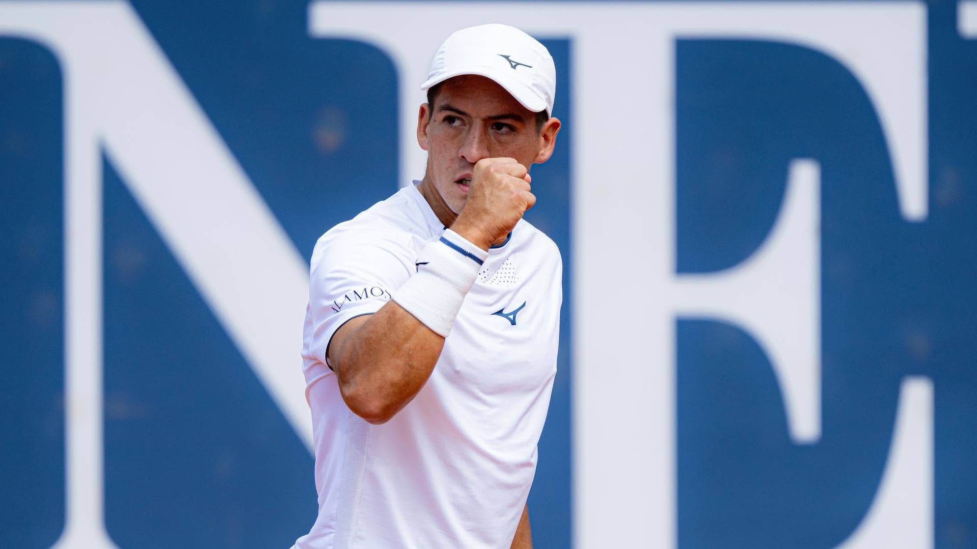Báez buscará el título ante Hurkacz en Cancún, mientras cuatro torneos del Mundo Challenger ya coronaron a sus campeones.