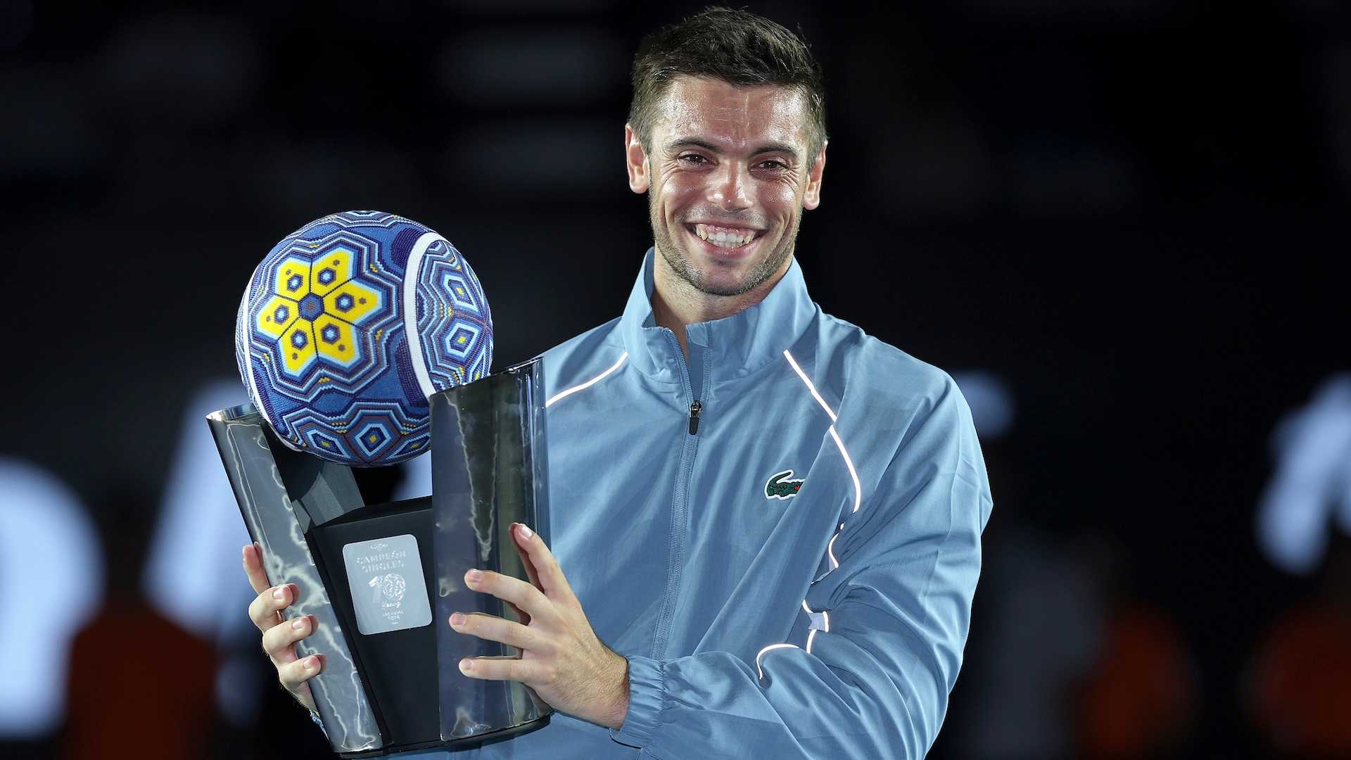 Washington, Los Cabos, Montreal, Toronto, Challenger e ITF protagonizaron una intensa jornada del tenis mundial. Repasá todos los resultados del sábado 1 de agosto de 2026.