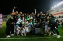 Banfield empató 2-2 con Midland, se impuso 4-3 en los penales con Sanguinetti como figura y avanzó a cuartos de final de la Copa Argentina.