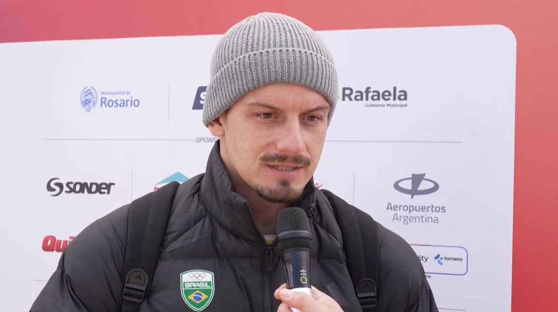 El número uno mundial Marcus D’Almeida llevó su jerarquía a Rosario, lideró la clasificación y conquistó el oro por equipos con Brasil.