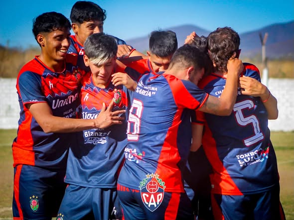 Cachorros perdió su invicto ante Pellegrini, Mitre derrotó a Ceferino y San Antonio goleó a Grand Bourg.