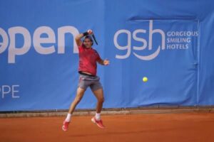 Facundo Mena alcanzó su segunda final Challenger consecutiva y definirá Porto ante Hugo Dellien.