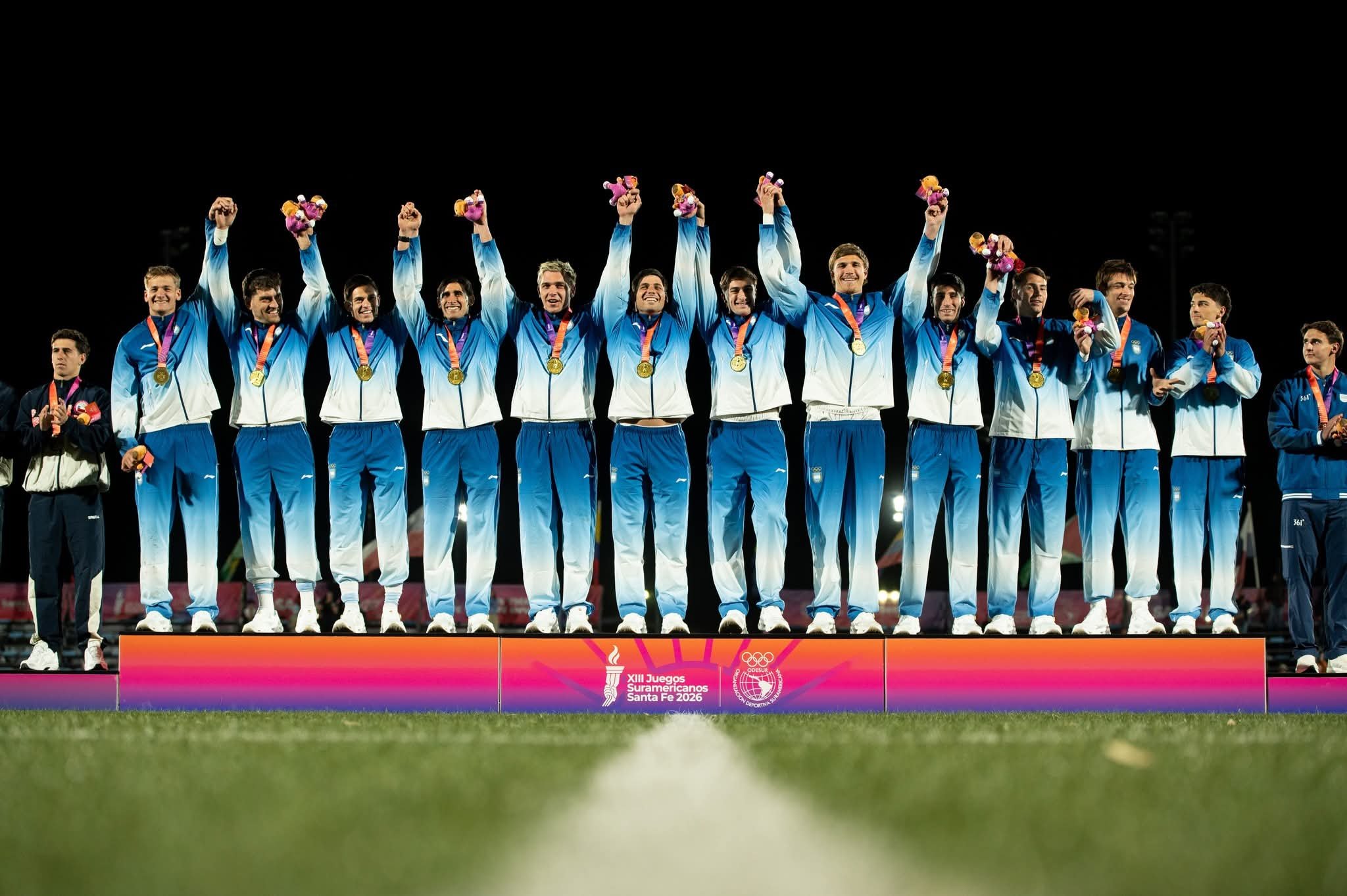 Argentina dominó el rugby seven en Rosario con los oros de Los Pumas 7’s y Las Yaguaretés, que además lograron el pasaje a Lima 2027.