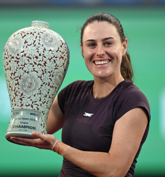 Kimberly Birrell derrotó a Maya Joint por 6-4 y 6-2 en una final completamente australiana y se consagró campeona del WTA Singapur.