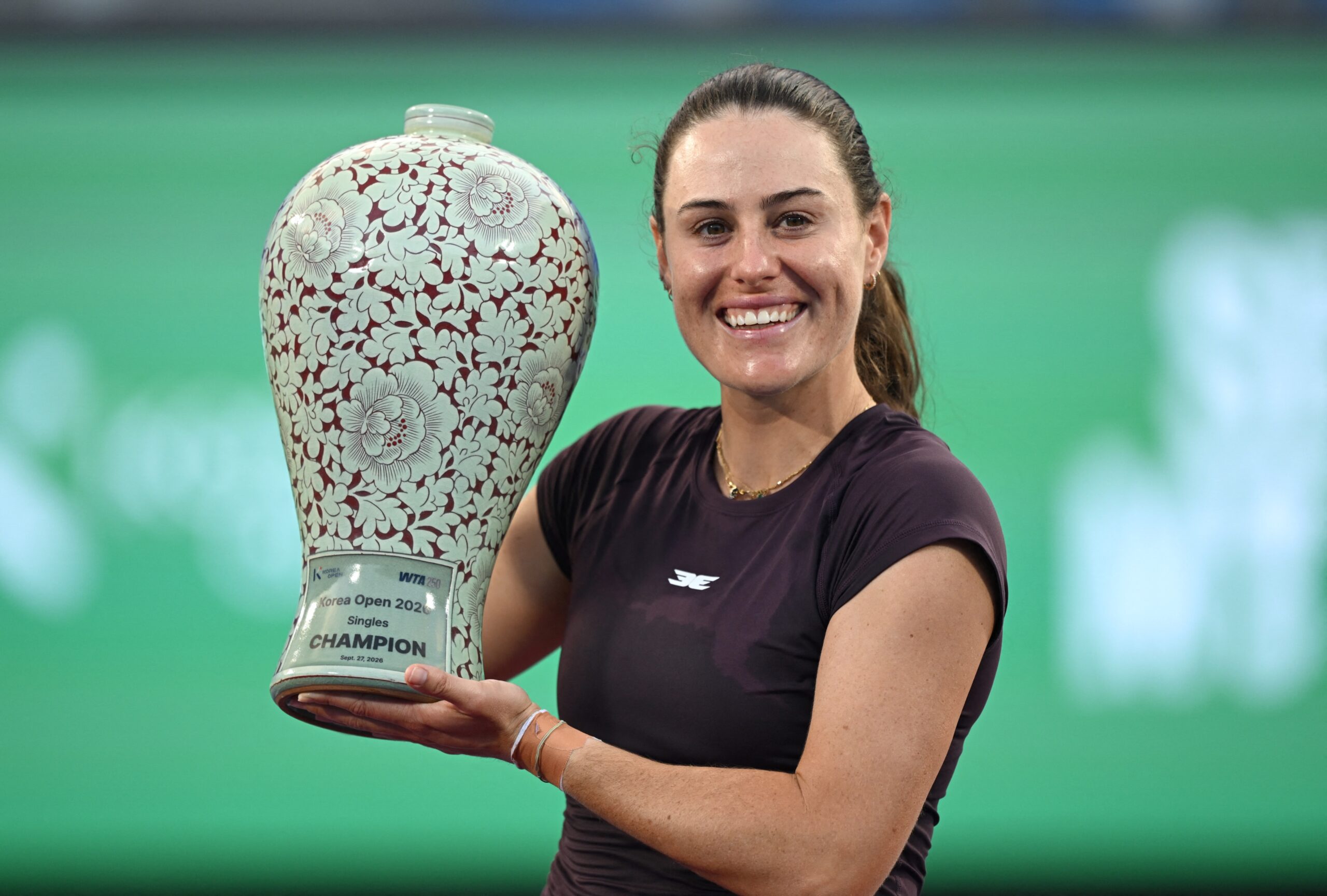 Kimberly Birrell derrotó a Maya Joint por 6-4 y 6-2 en una final completamente australiana y se consagró campeona del WTA Singapur.