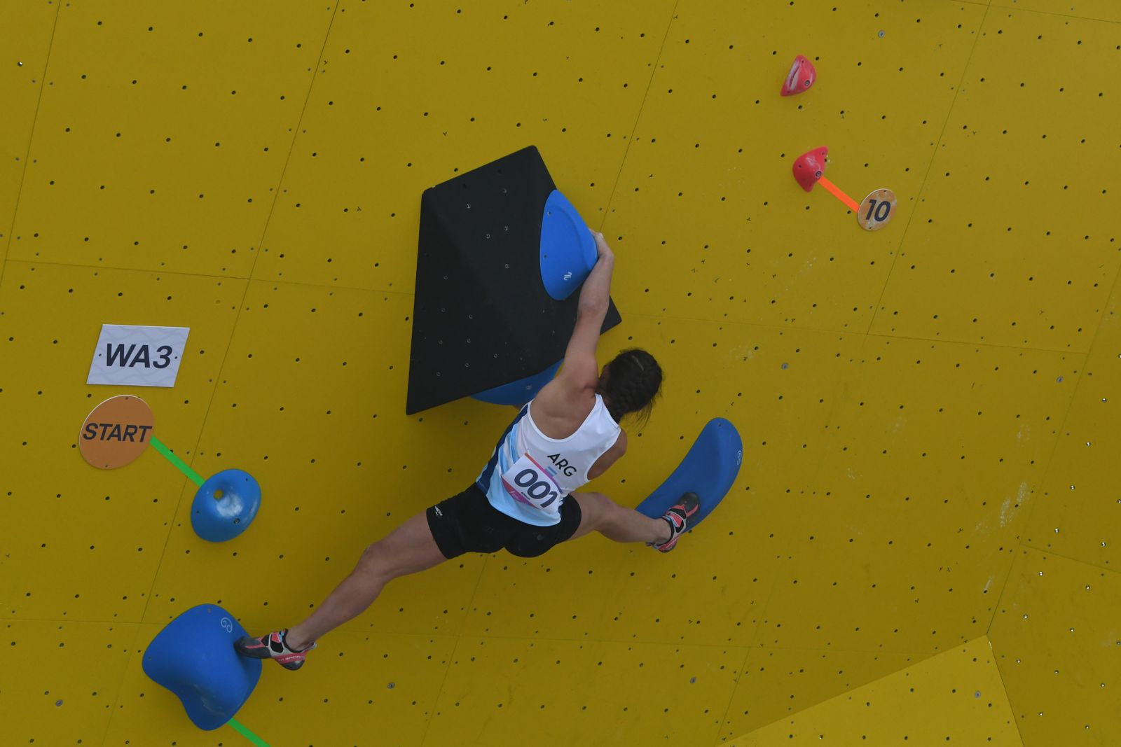 Valentina Aguado explicó las claves del boulder, la modalidad de escalada que combina fuerza, técnica, flexibilidad y estrategia en Santa Fe 2026.
