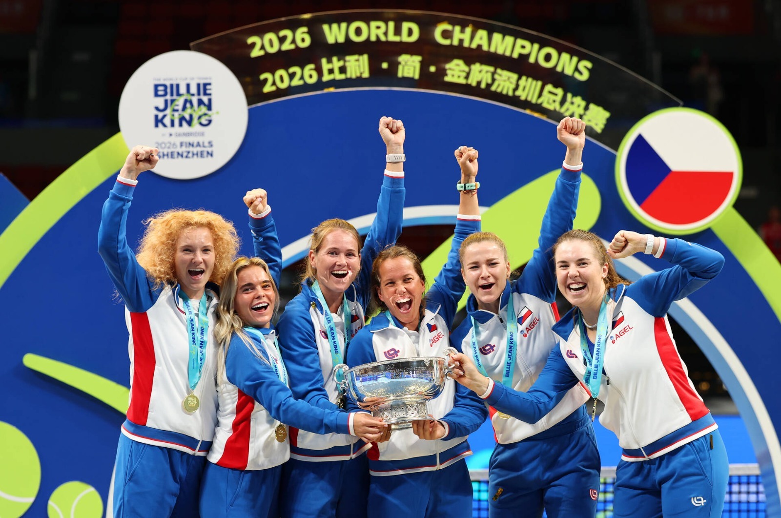 Chequia derrotó 2-0 a Ucrania en Shenzhen, conquistó su 12ª Billie Jean King Cup y recuperó el título después de ocho años.