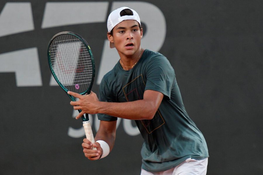 La segunda ronda masculina dejó las sorpresivas eliminaciones de Michael Antonius y Ziga Sesko. Luis Guto Miguel y Keaton Hance siguen firmes.