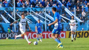 Sarmiento venció 2-0 a Estudiantes de Río Cuarto y quedó a un punto de Argentinos en el inicio de la Fecha 8 del Clausura 2026.