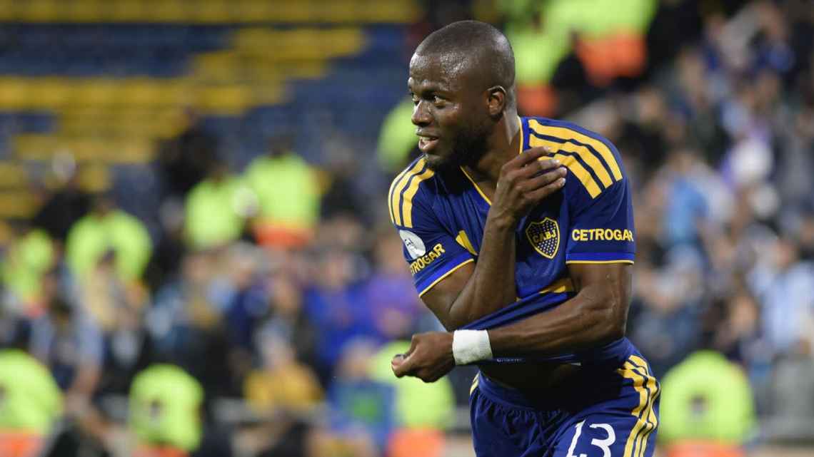 Boca protagonizó una remontada memorable ante Racing: pasó del 0-2 al 3-2 con tres goles de Enner Valencia y se clasificó a semifinales.