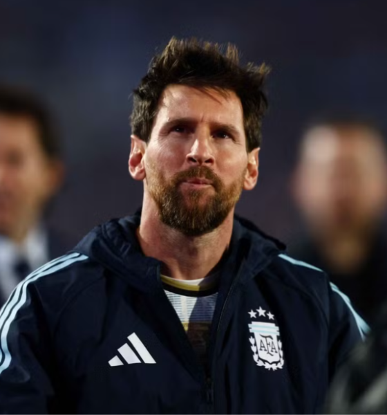 Lionel Messi se despidió de la Selección Argentina con un gol y dos asistencias en el 3-0 ante Benín. Lágrimas, homenajes y una noche histórica en el Monumental.