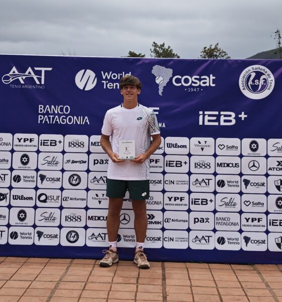 Alessandro Rubini García Belaunde, campeón de singles y dobles masculino del ITF J200 Salta 2026 en el Sporting Club Salta.