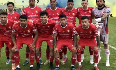 La Primera C quedó al rojo vivo a una fecha del final: Berazategui y Luján lideran las zonas, mientras Centro Español, Sacachispas y Cañuelas buscan la definición.