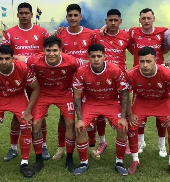 La Primera C quedó al rojo vivo a una fecha del final: Berazategui y Luján lideran las zonas, mientras Centro Español, Sacachispas y Cañuelas buscan la definición.