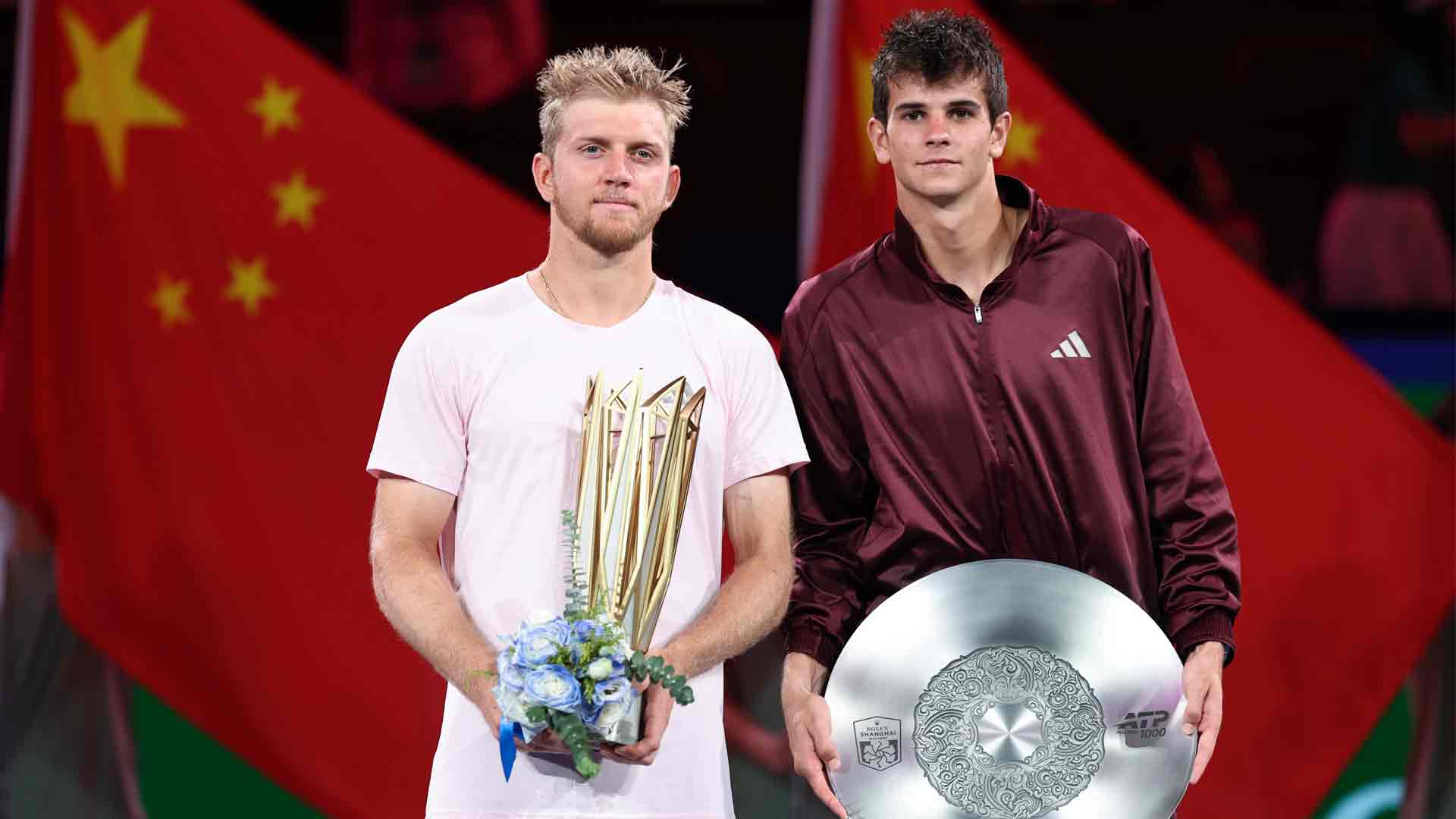 Alejandro Davidovich Fokina conquistó su primer Masters 1000 tras remontar ante Rafael Jódar en una histórica final española en Shanghái.